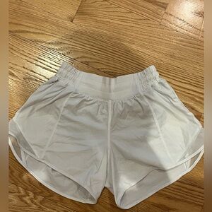 Lululemon Hotty Hot Short II *Long 4"
White